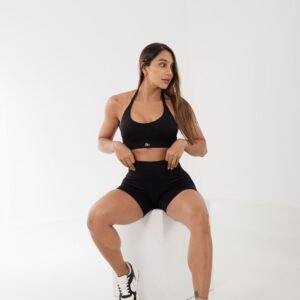 SET DEPORTIVO BIKER Y CROP TOP BASICO