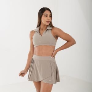 SET FALDA SHORT Y BLUSA CON ESCOTE EN V