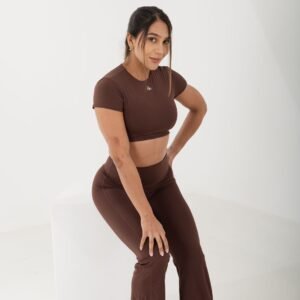 SET PANTALON Y CROP TOP CON MANGAS