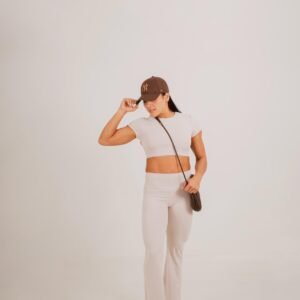 SET PANTALON Y CROP TOP CON MANGAS